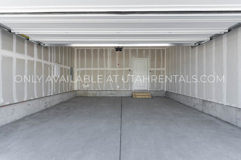 Brand New Saratoga Springs Home! property image