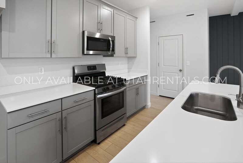 Large Spanish Fork townhome property image