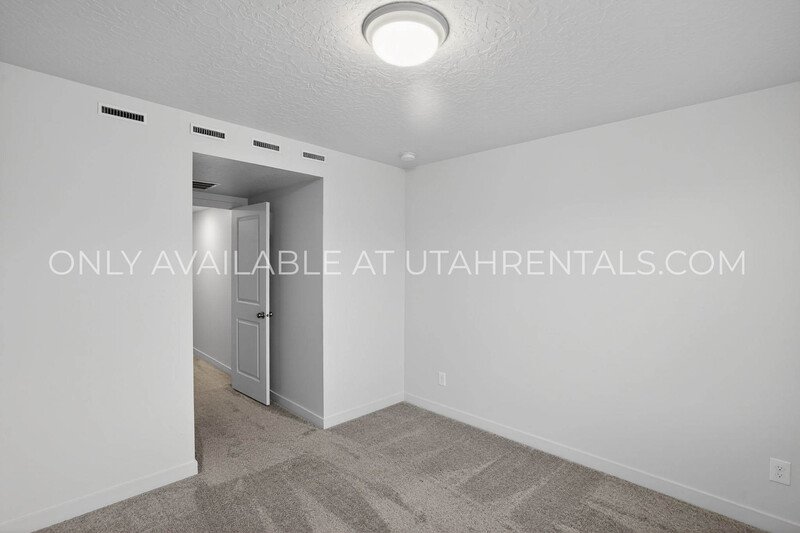 Large Spanish Fork townhome property image