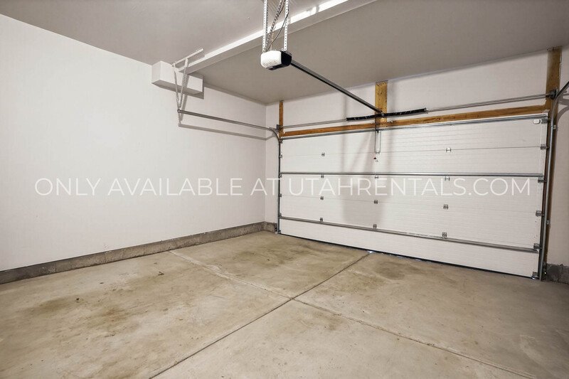 Large Spanish Fork townhome property image