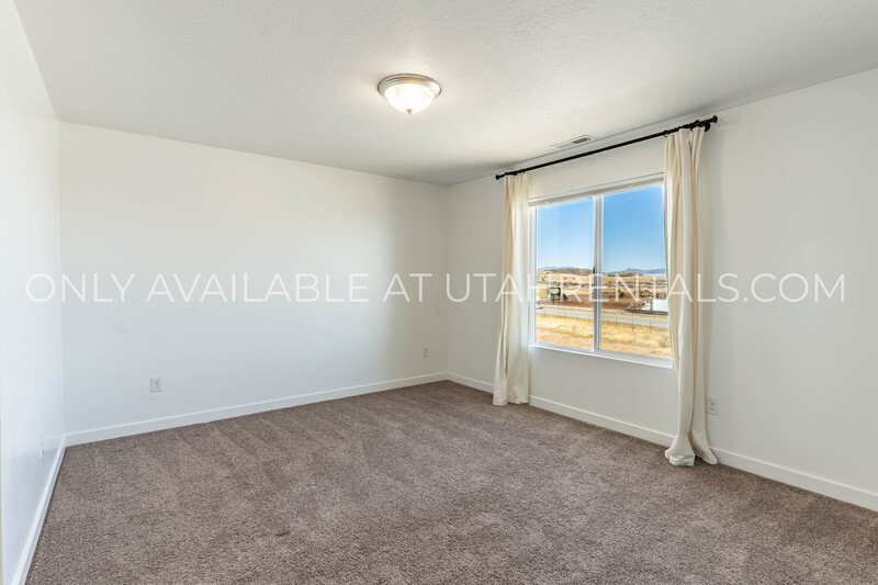 Santaquin 3 bed, 2.5 bath house! property image