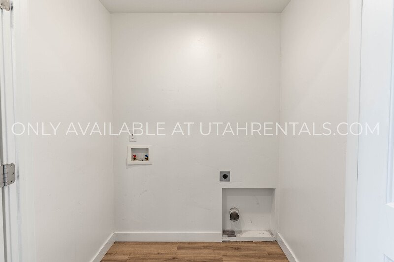 Santaquin 3 bed, 2.5 bath house! property image