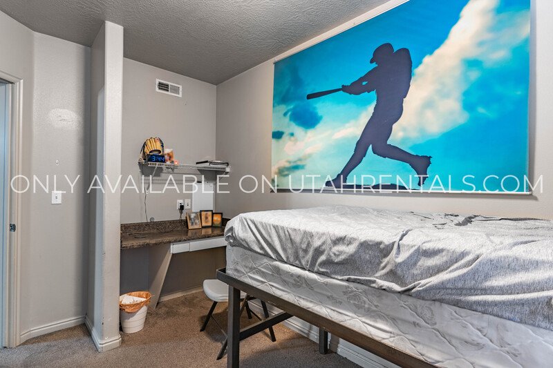 F2 - Rm3 (Mid Right) property image