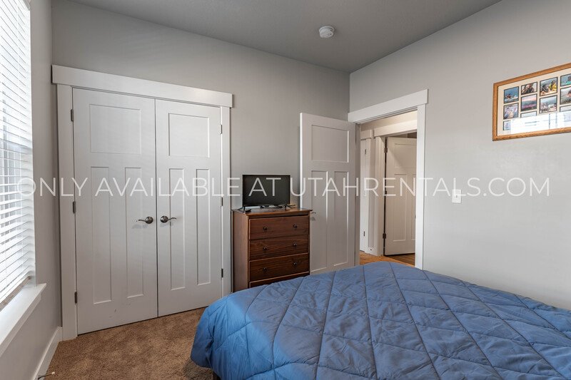 New 1st Floor Saratoga Springs condo! property image