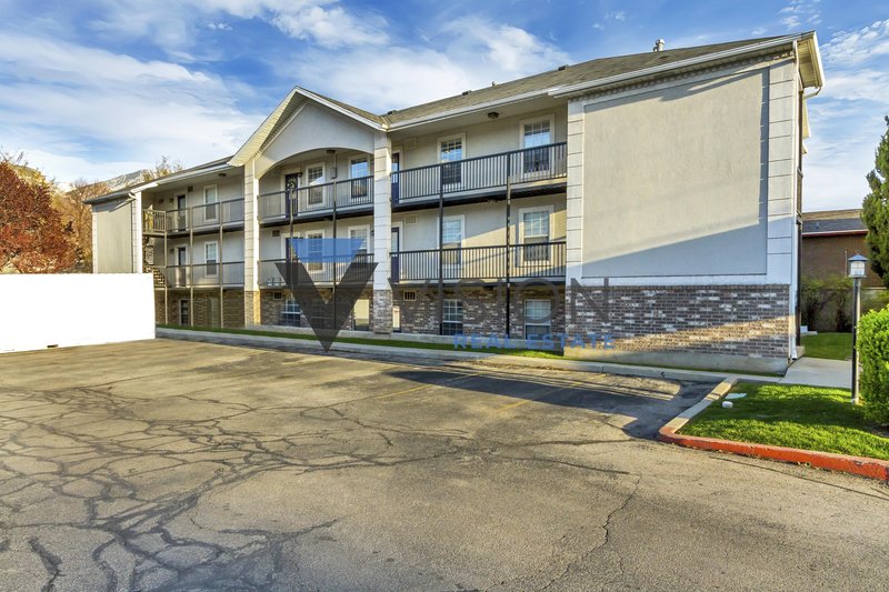 2 Bedrooms | 1 Bathroom | 782 Sq. Ft. property image