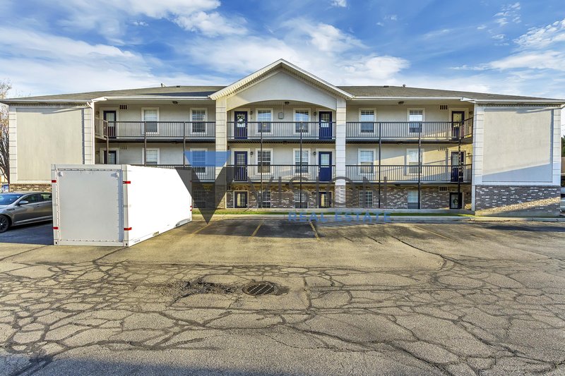 2 Bedrooms | 1 Bathroom | 782 Sq. Ft. property image