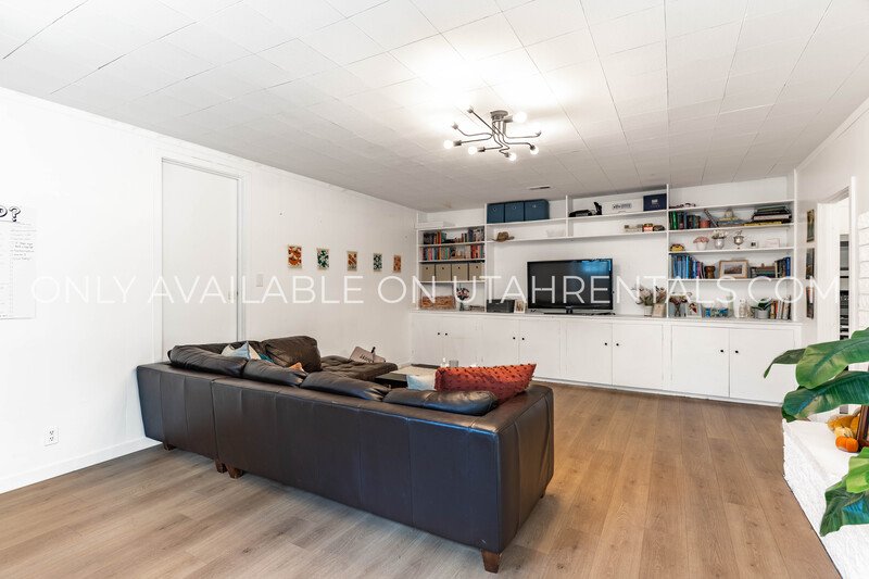 Shared Bedroom in Remodeled House Blocks from BYU property image