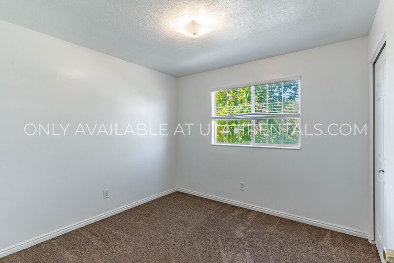 Beautiful 2nd Floor Condo! property image