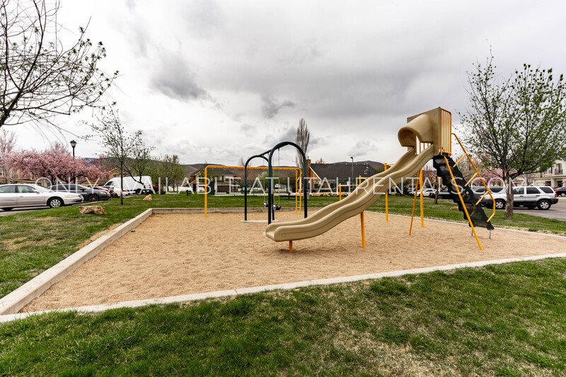 Spacious Heber Townhome property image