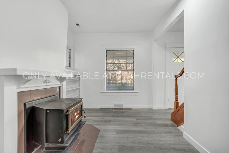 Newly Remodeled 5 Bed 2 Bath House in Provo property image