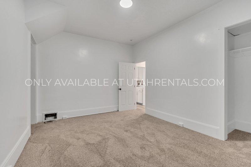 Newly Remodeled 5 Bed 2 Bath House in Provo property image