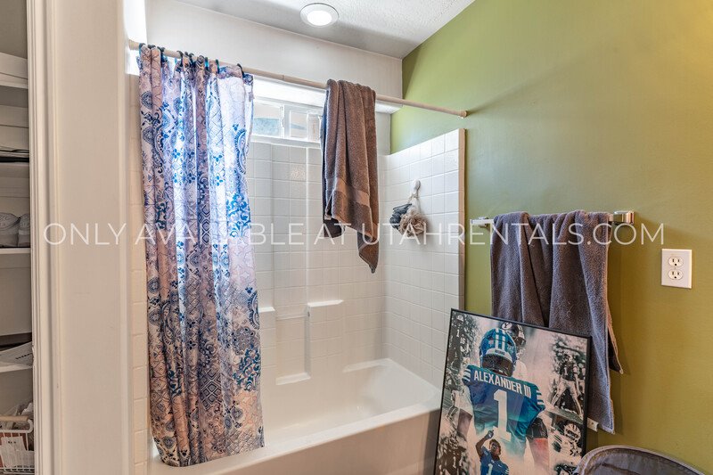 Beautiful 3-bed Provo Townhome! property image