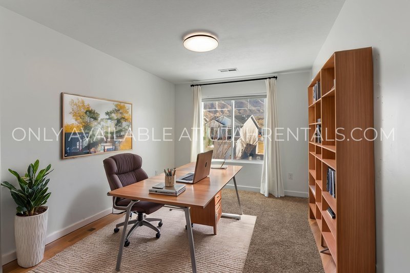 Santaquin 3 bed, 2.5 bath house! property image