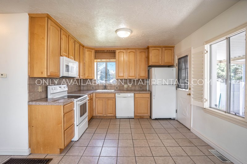 Clean and Quaint Home property image