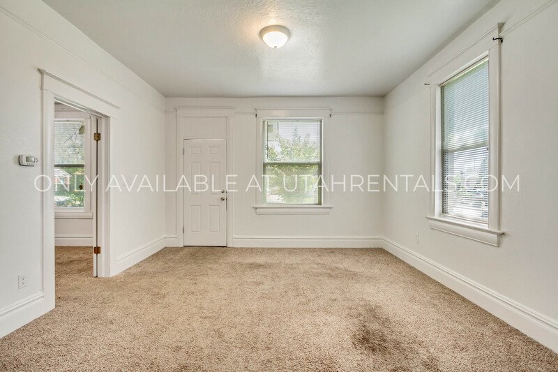 Great 4 bedroom 3 bathroom home in SLC! property image