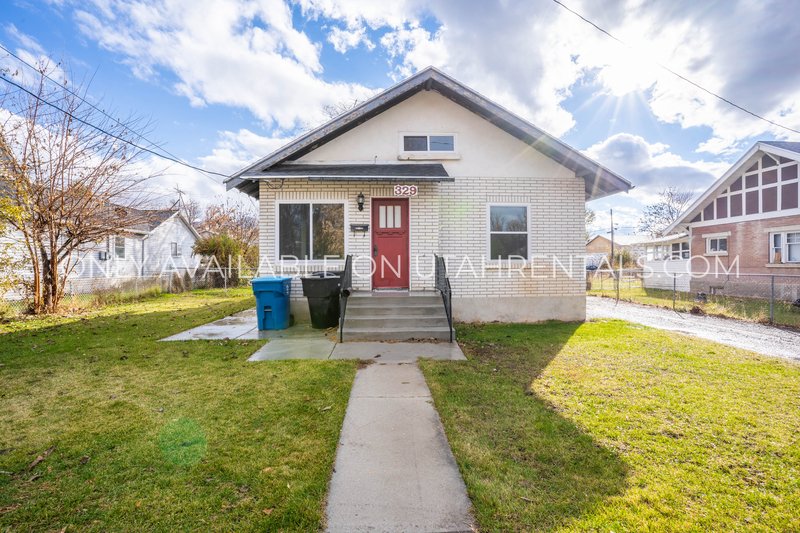 Charming & Spacious 3-Bed Home property image