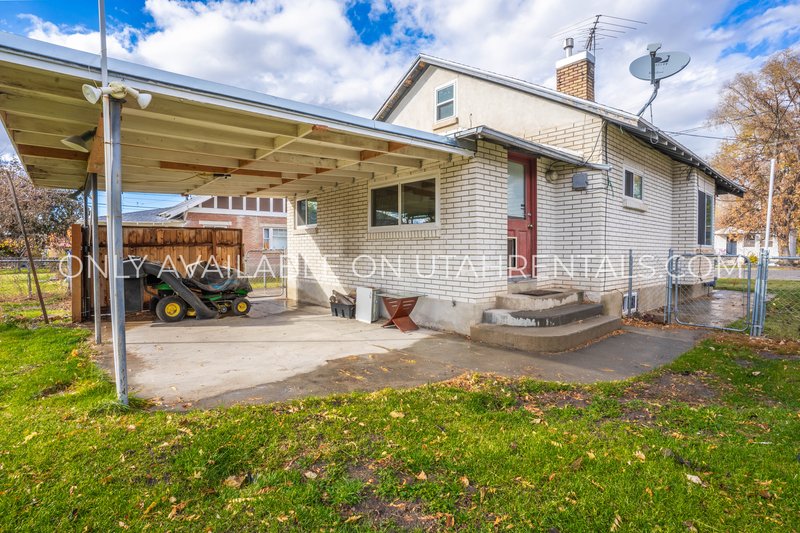 Charming & Spacious 3-Bed Home property image