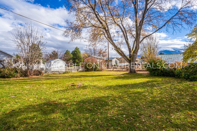 Charming & Spacious 3-Bed Home property image