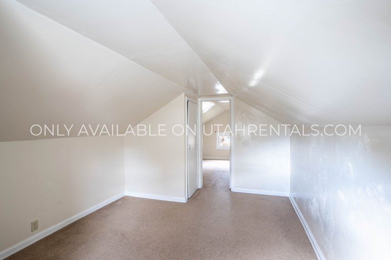 Charming & Spacious 3-Bed Home property image