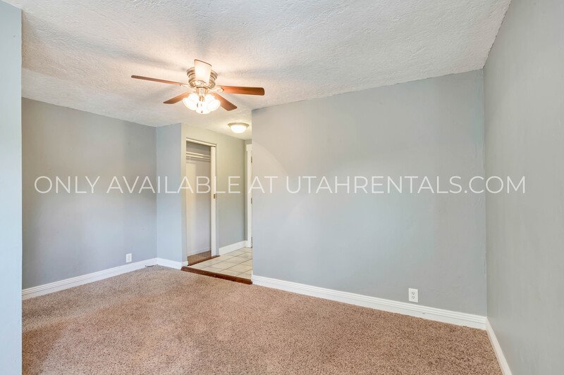 PET FRIENDLY UPSTAIRS UNIT FOR RENT property image