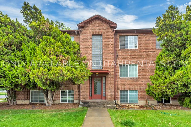 Charming Top-Floor 1-Bedroom Apartment in the Heart of Provo property image