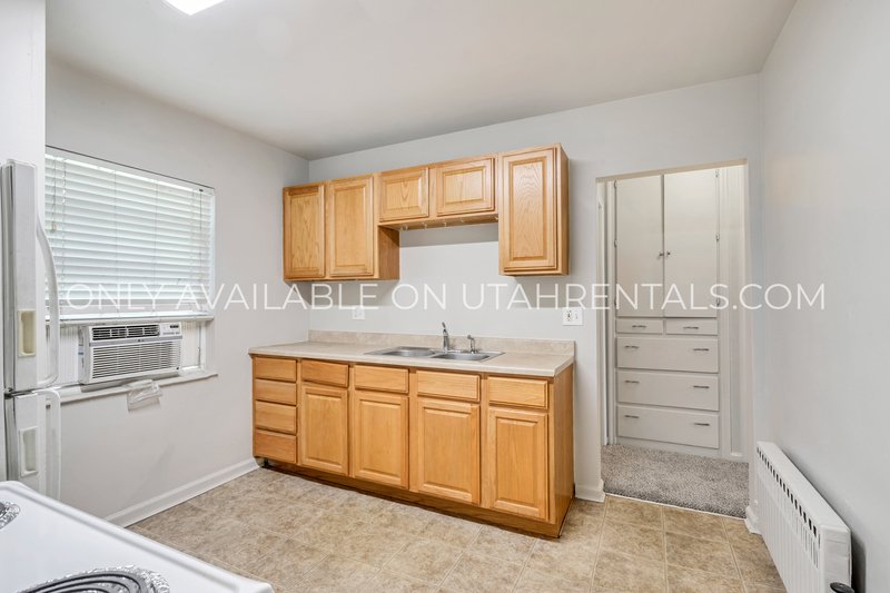 Charming Top-Floor 1-Bedroom Apartment in the Heart of Provo property image