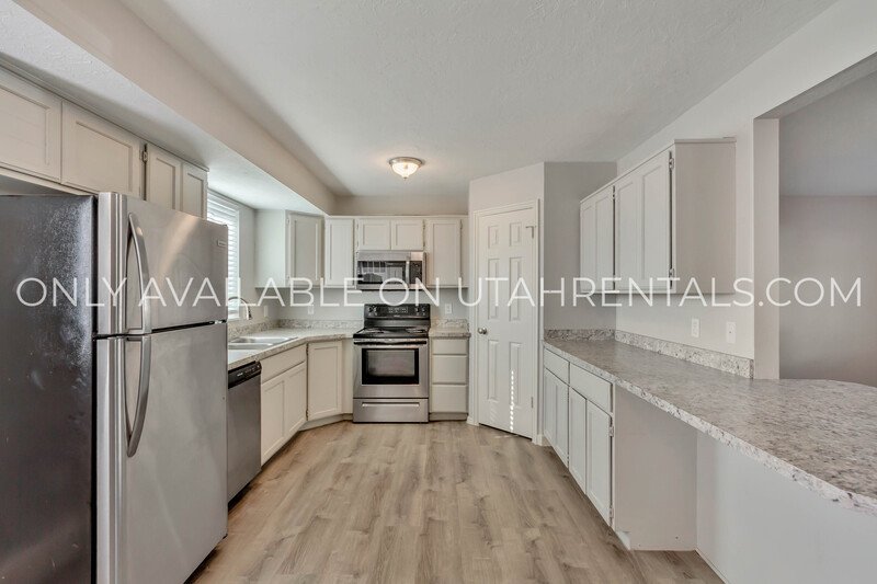 Spacious 3-Bedroom Home in the Heart of Pleasant Grove property image