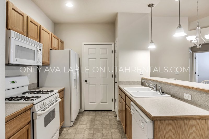 Beautiful Condo in Provo property image