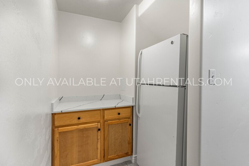 Beautiful, Spacious 4-Bed Single-Family Home in Santaquin! property image