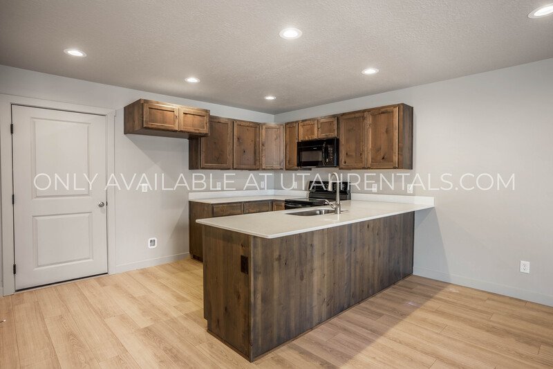 Beautiful and Brand New Townhouse property image