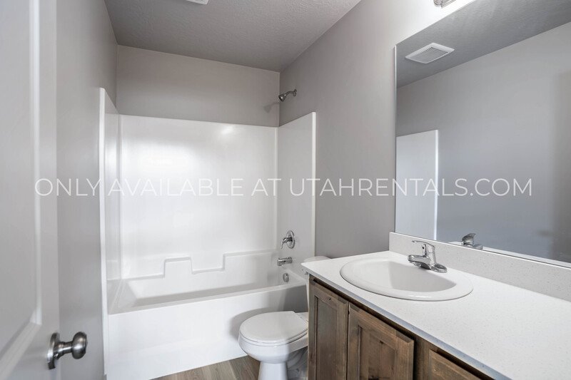 Beautiful and Brand New Townhouse property image