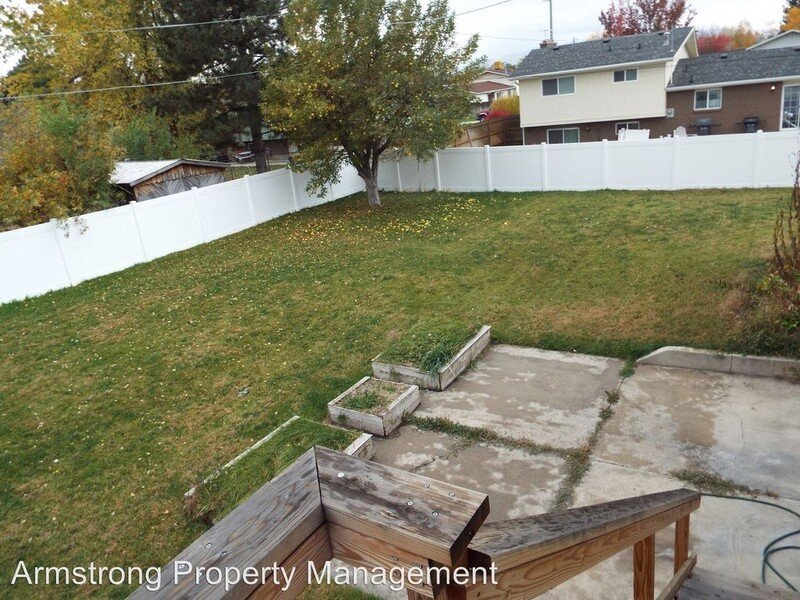 Beautiful 4-Bed, 3-Bath Orem Home with Spacious Yards & Decks property image