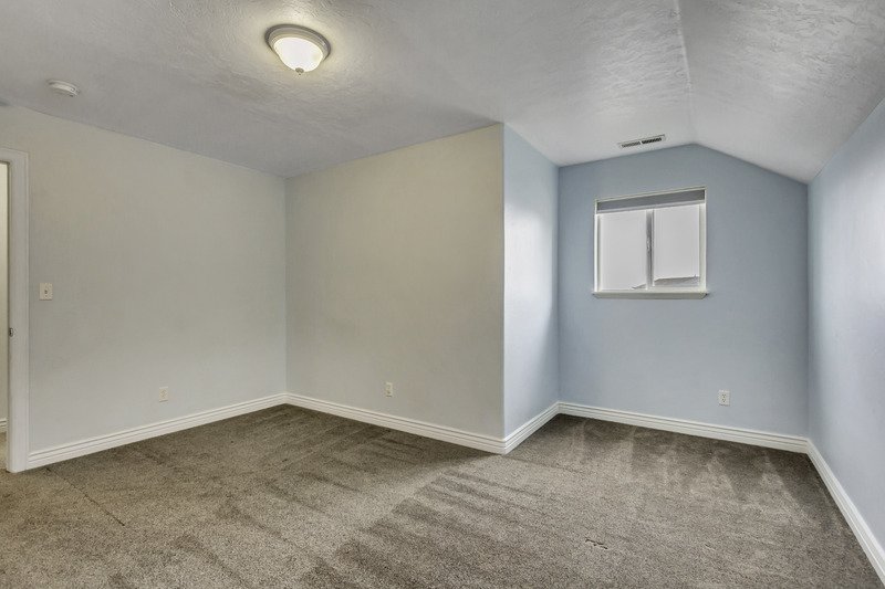 Beautiful, Spacious 4-Bed Single-Family Home in Santaquin! property image