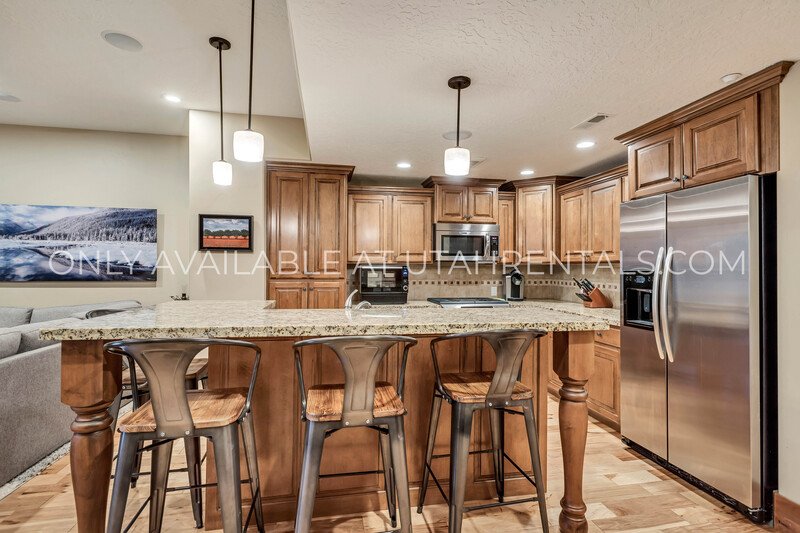 Beautifully Upgraded 3-Bed, 3-Bath Townhome at Park's Edge property image