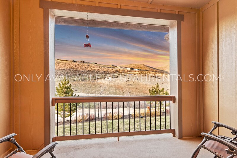 Beautifully Upgraded 3-Bed, 3-Bath Townhome at Park's Edge property image