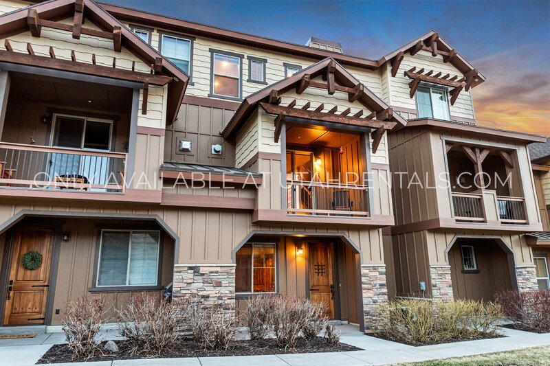 Beautifully Upgraded 3-Bed, 3-Bath Townhome at Park's Edge property image