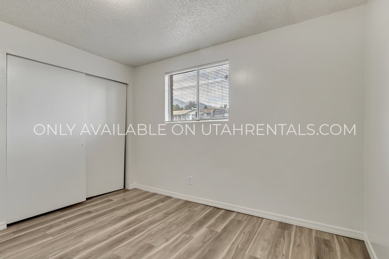 Beautiful 2 bed multiplex apartment property image
