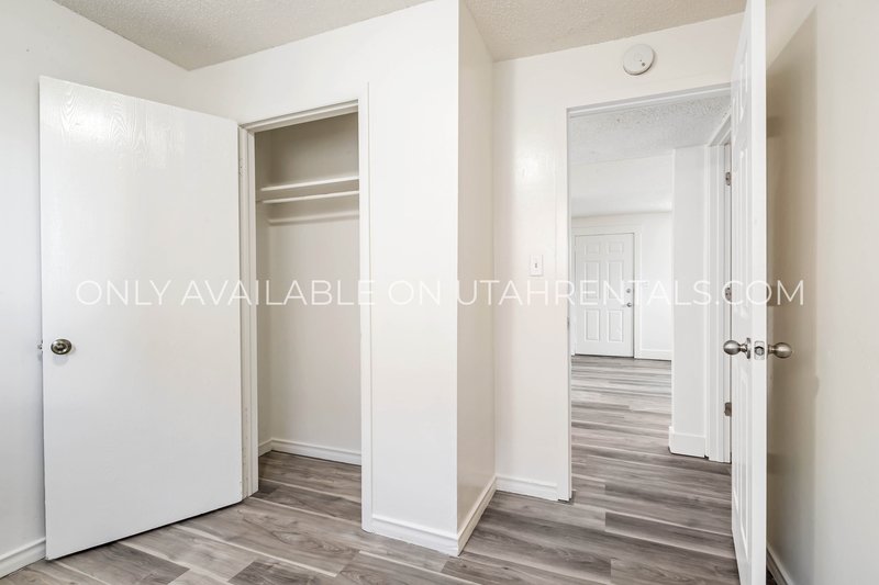 Beautiful 2 bed multiplex apartment property image