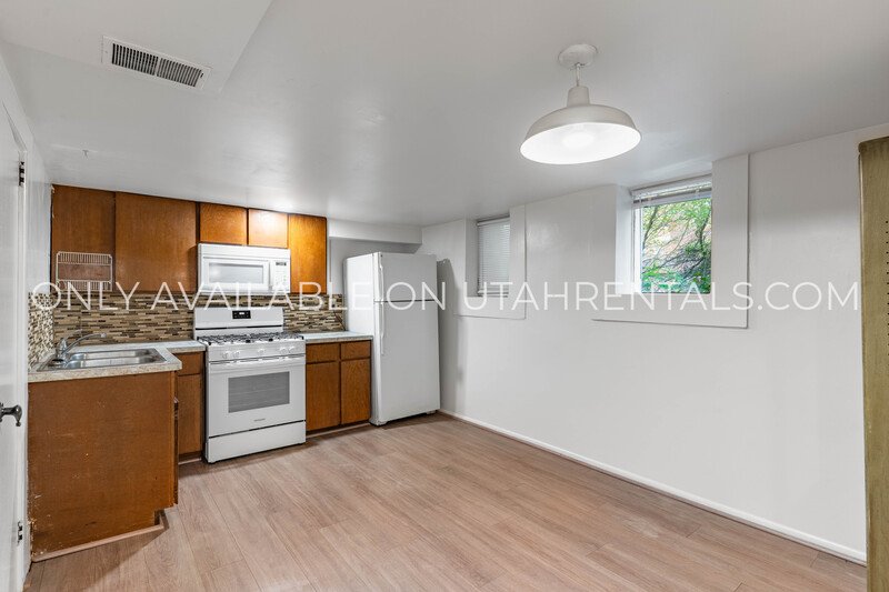 1 Bedroom Basement Apartment in SLC - 10 mins from University! property image
