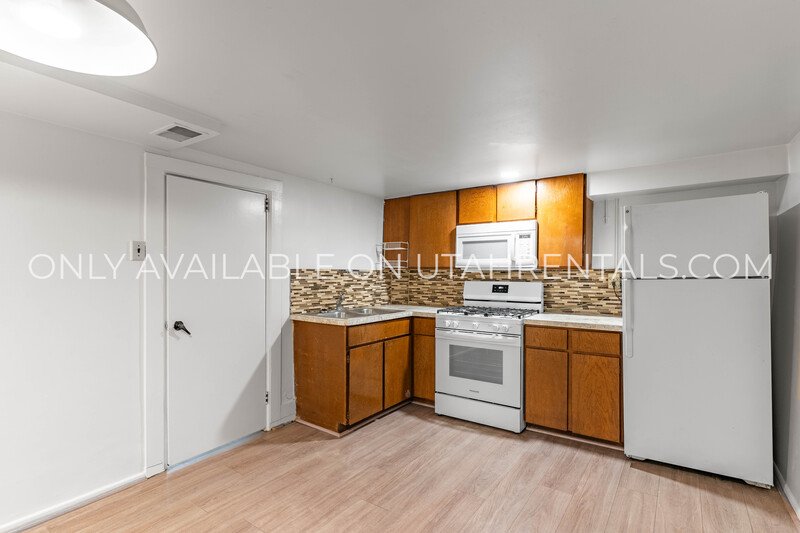 1 Bedroom Basement Apartment in SLC - 10 mins from University! property image
