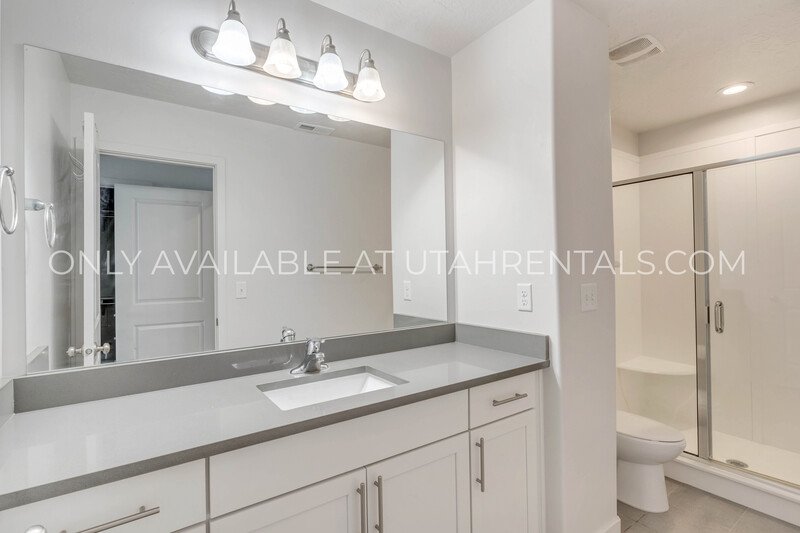PET FRIENDLY END ROW TOWNHOME IN EVANS RANCH property image