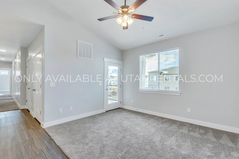 Amazing Riverton Condo property image