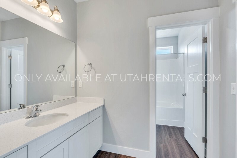 Amazing Riverton Condo property image