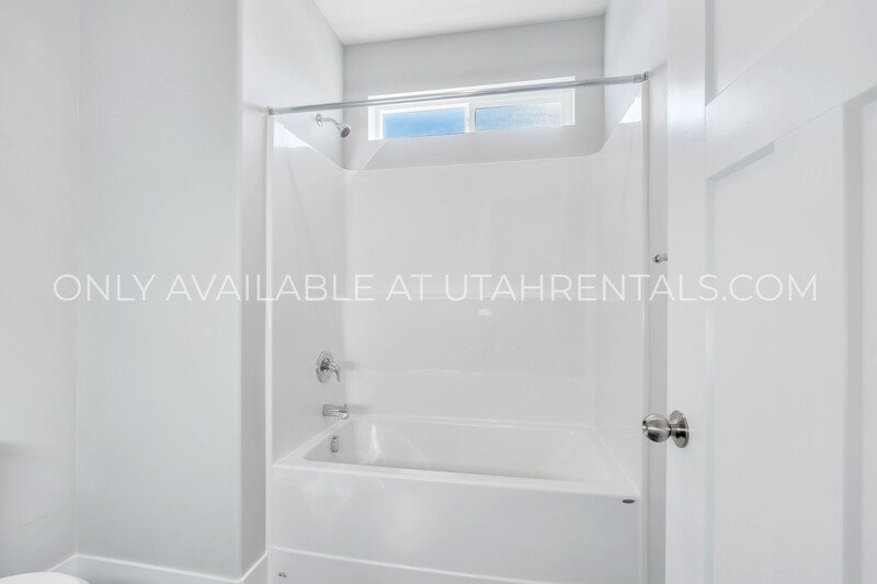 Amazing Riverton Condo property image
