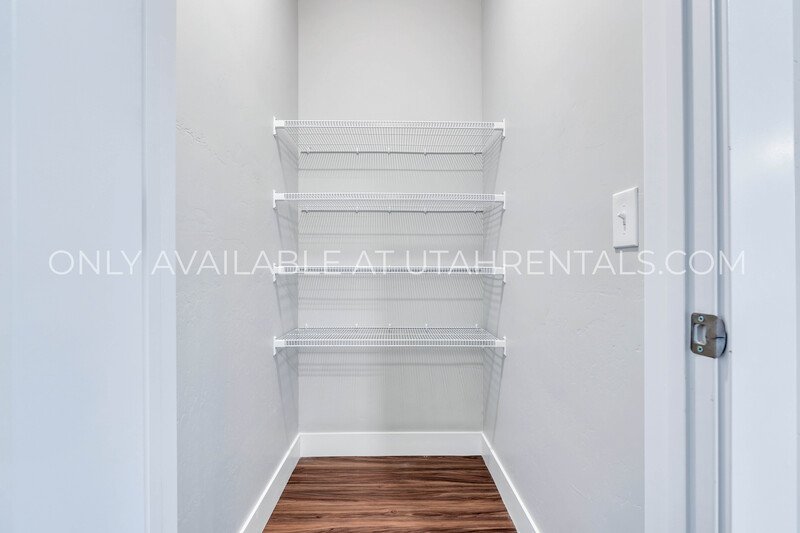 Amazing Riverton Condo property image