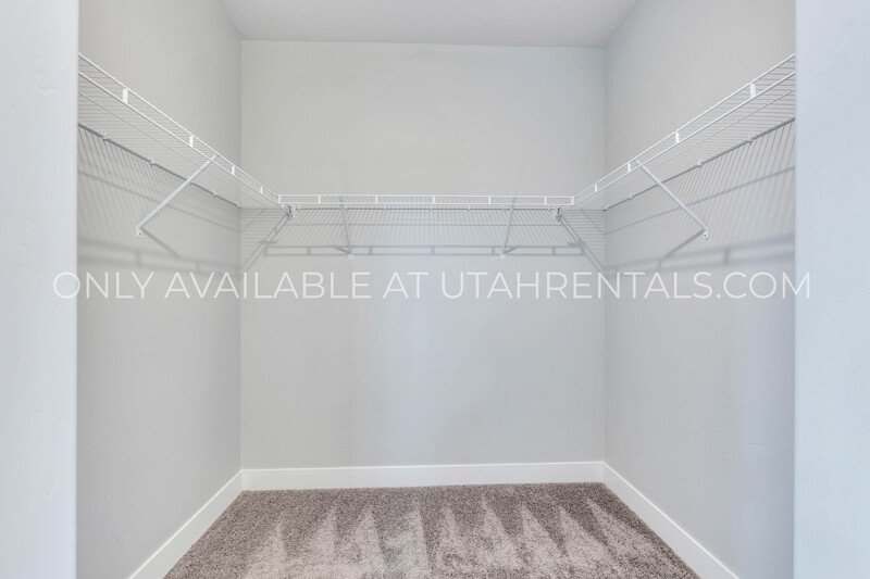 Amazing Riverton Condo property image