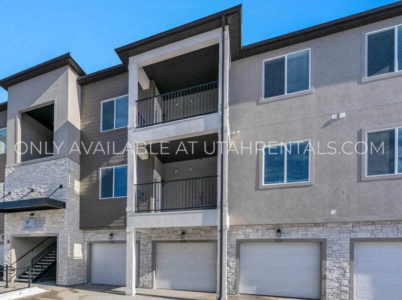 Amazing Riverton Condo property image
