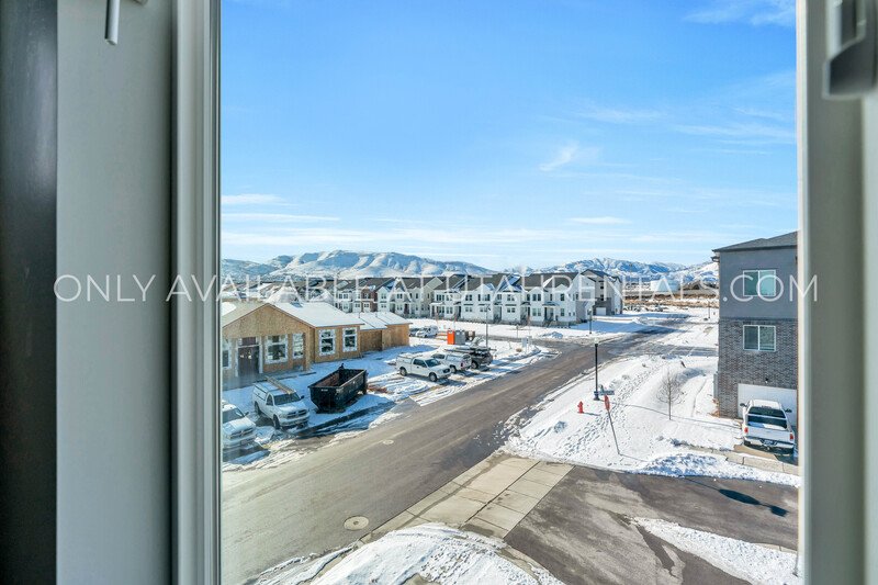 Amazing Riverton Condo property image