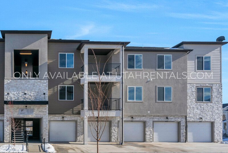 Amazing Riverton Condo property image