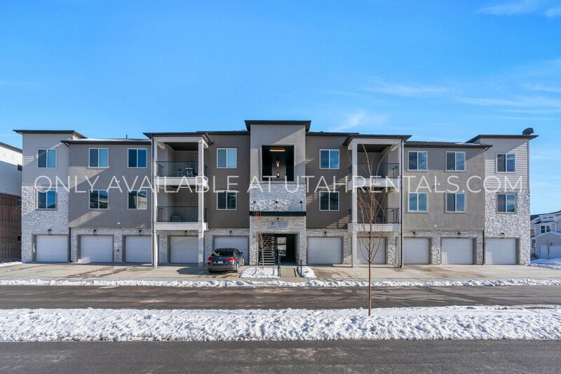 Amazing Riverton Condo property image